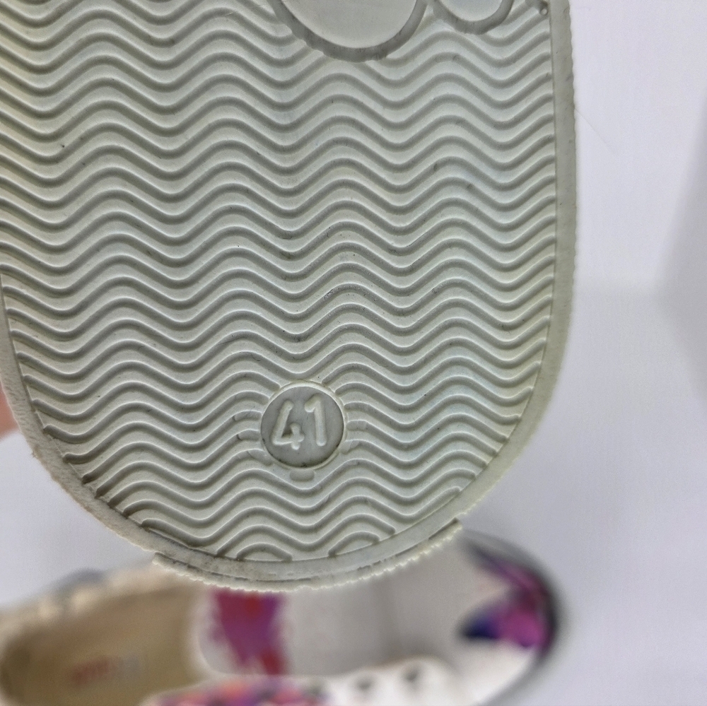 Goby Sneaker GSS117 Colorful Butterfly Graffiti Print Women's Casual EU 41 US 10 - Picture 14 of 14
